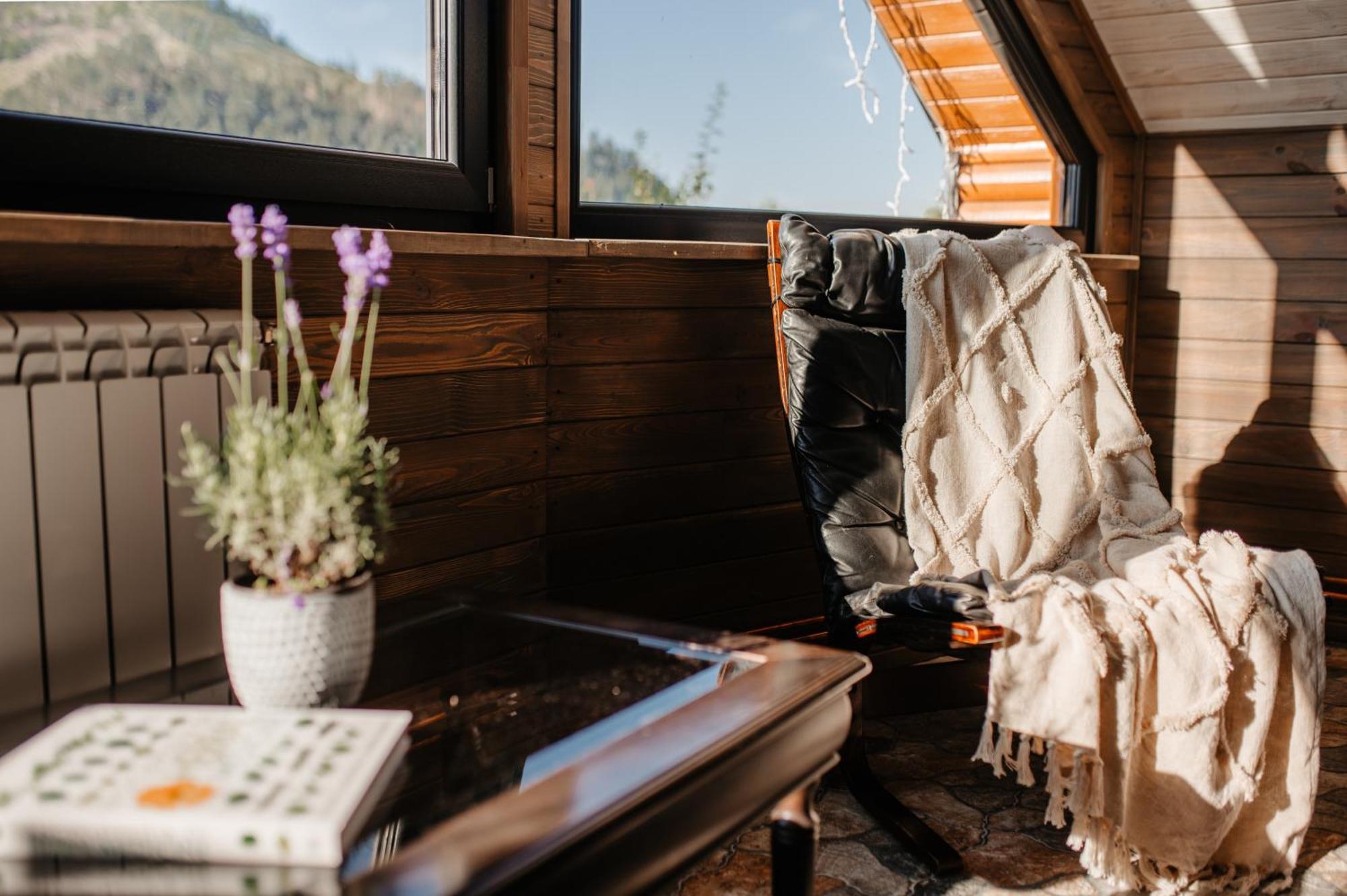 Moonlake Chalet Gainesti Extérieur photo